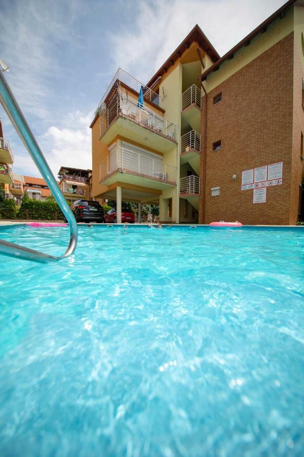 Siofoki Beach Apartman Eksteriør billede